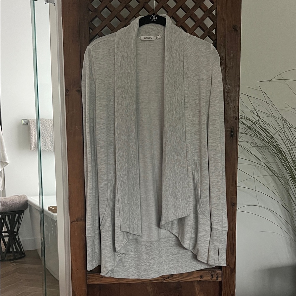 Athleta Pranayama Wrap Light Gray
